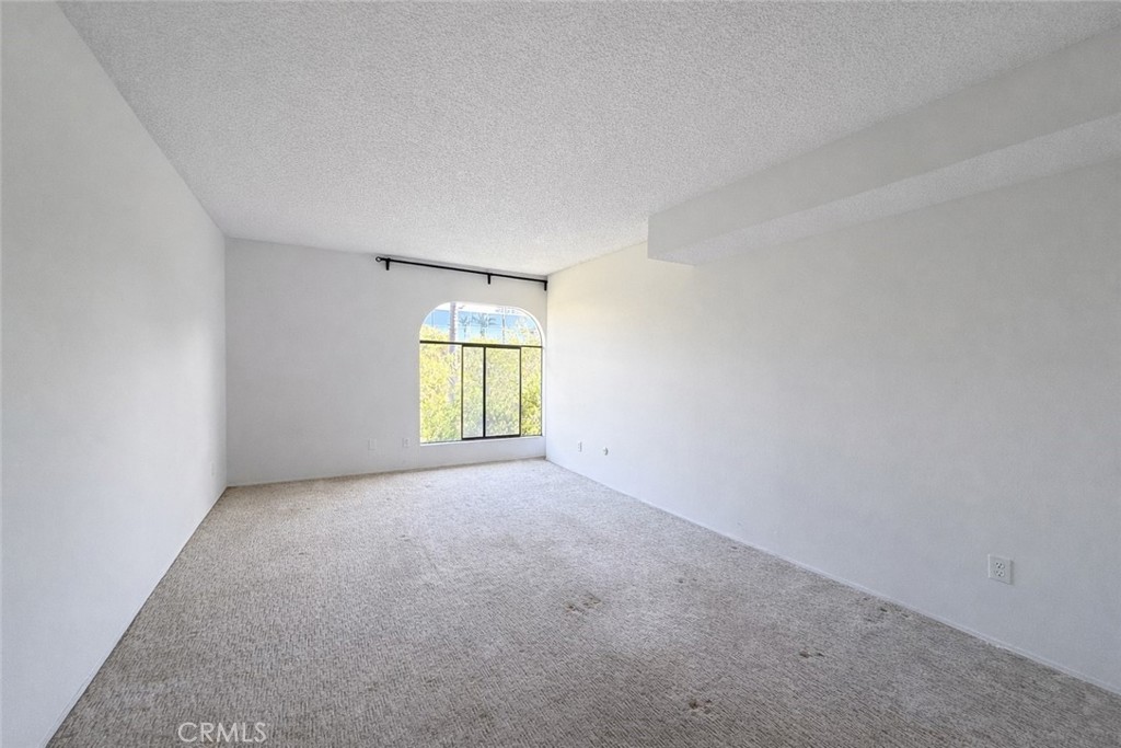 140 Walnut Avenue - photo 12