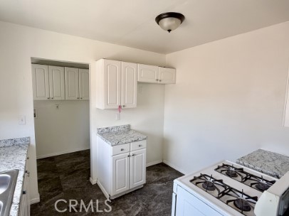 Detail Gallery Image 8 of 17 For 24460 Myers Ave, Moreno Valley,  CA 92553 - 2 Beds | 1 Baths
