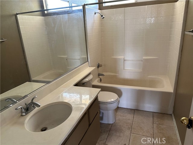 Detail Gallery Image 13 of 14 For 323 Camden Ct, Corona,  CA 92879 - 3 Beds | 2/1 Baths