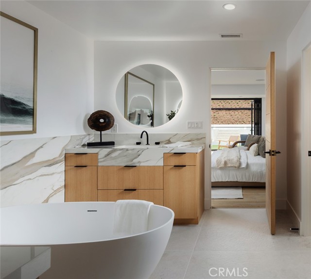 Detail Gallery Image 41 of 72 For 919 Sandcastle R, Corona Del Mar,  CA 92625 - 5 Beds | 4 Baths