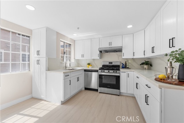 Detail Gallery Image 7 of 36 For 150 Diamond St #B,  Arcadia,  CA 91006 - 4 Beds | 2/1 Baths