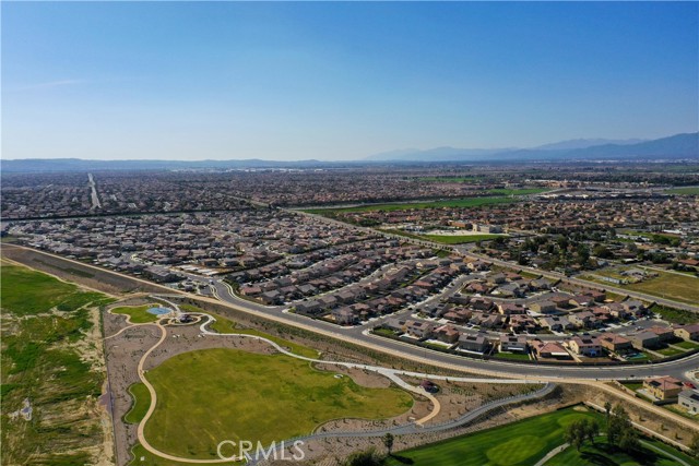 Detail Gallery Image 40 of 48 For 11829 Confluence Dr, Jurupa Valley,  CA 91752 - 5 Beds | 3 Baths