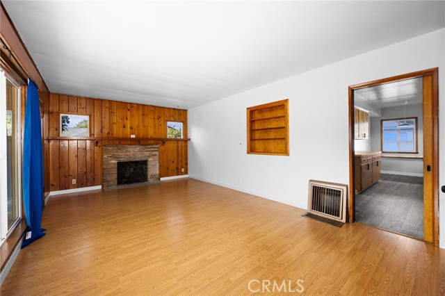 Image 31 of 70 For 6117 Loma Avenue