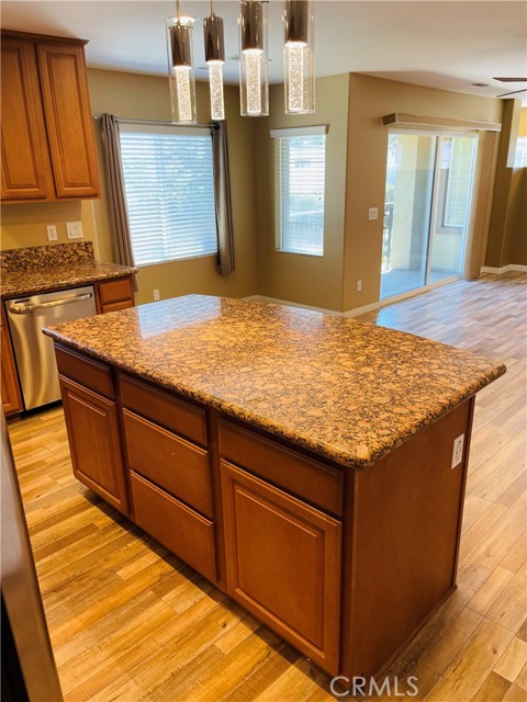Detail Gallery Image 15 of 30 For 1351 Isabella Way, Vista,  CA 92084 - 2 Beds | 2 Baths