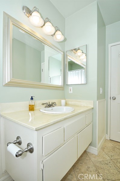1918 Bataan Road, Redondo Beach, California 90278, 2 Bedrooms Bedrooms, ,1 BathroomBathrooms,Residential,Sold,Bataan,PV17027095