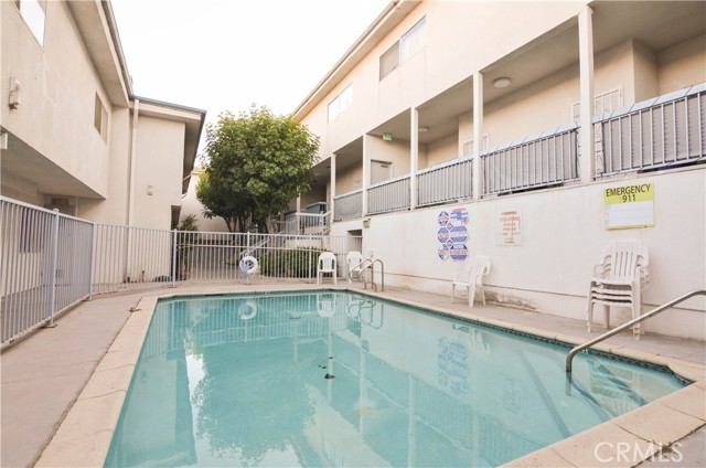 Detail Gallery Image 11 of 15 For 6939 Alabama Ave #112,  Canoga Park,  CA 91303 - 2 Beds | 2 Baths