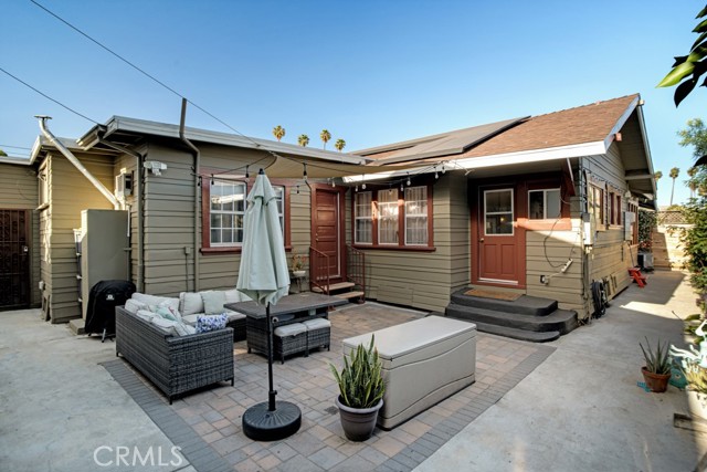 Detail Gallery Image 14 of 37 For 3031 4th Ave, Los Angeles,  CA 90018 - 6 Beds | 4/1 Baths