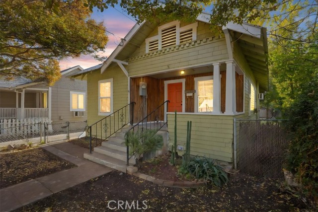 Detail Gallery Image 1 of 32 For 1740 Elm St, Chico,  CA 95928 - 3 Beds | 1/1 Baths