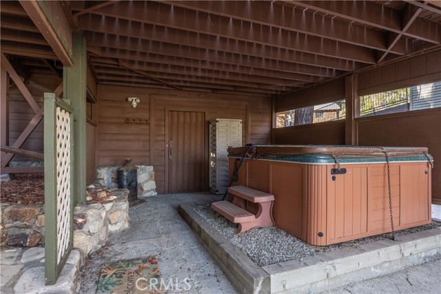 Detail Gallery Image 41 of 49 For 39389 N Shore Dr, Fawnskin,  CA 92333 - 3 Beds | 2 Baths