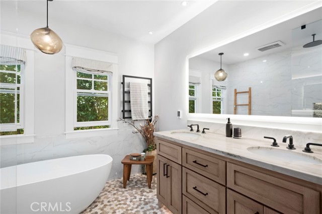 620 Brooks Street, Laguna Beach CA: https://media.crmls.org/medias/85d5df8e-5a29-4182-8a28-0841afbdb79e.jpg