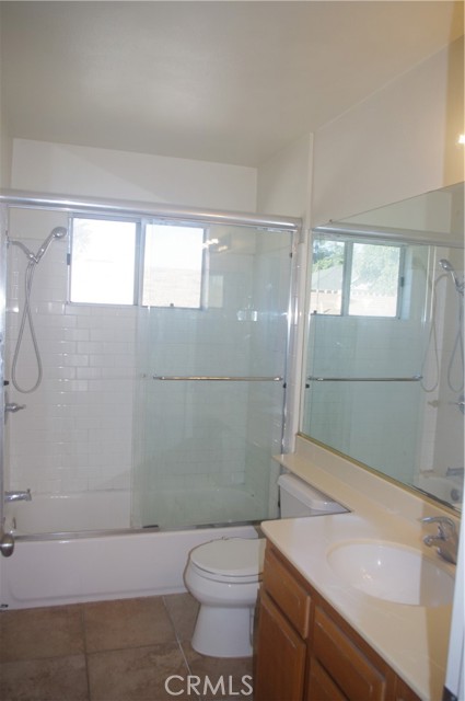 Detail Gallery Image 24 of 34 For 421 S Flower Ave a,  Brea,  CA 92821 - 3 Beds | 2/1 Baths