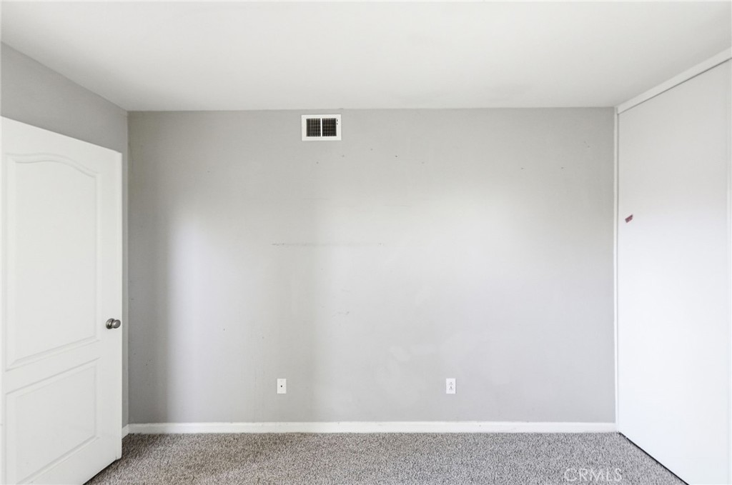 https://media.crmls.org/medias/85d6ab8a-2b02-4d55-9f4c-abf9d49db5c5.jpg?preset=X-Large
