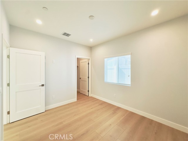 17522 Lemay Street, Lake Balboa CA: https://media.crmls.org/medias/85d73261-c728-4d61-8f6f-db67049a4bbb.jpg