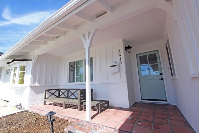 1914 Pelican Avenue, San Pedro CA: https://media.crmls.org/medias/85d7a99e-3730-44df-b723-55292a1edd22.jpg