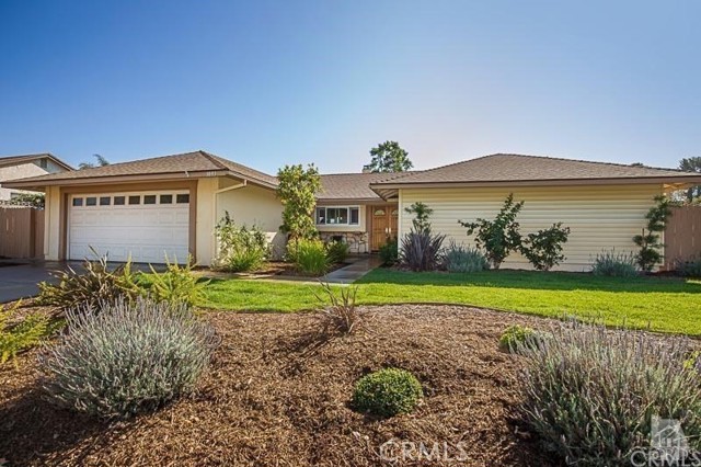 3093 Rollings Avenue, Thousand Oaks CA: https://media.crmls.org/medias/85d84433-ecfa-46d0-a71a-9b3603c9c1bb.jpg