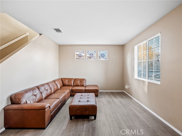 Detail Gallery Image 6 of 35 For 15647 Choctaw Ct, Victorville,  CA 92395 - 3 Beds | 2/1 Baths