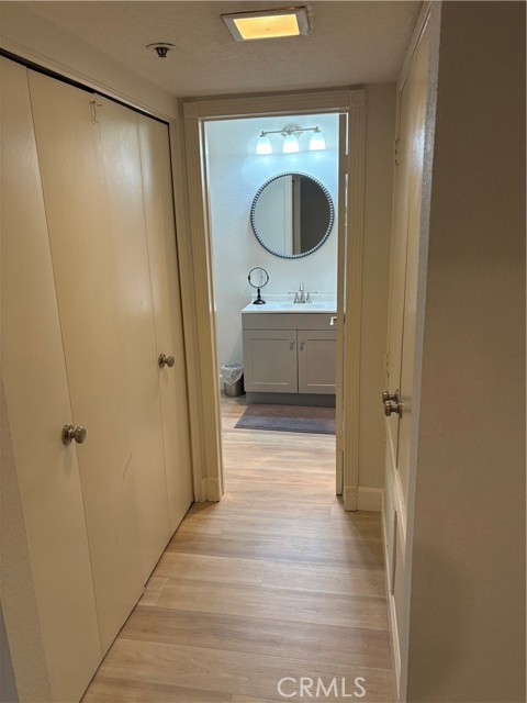 Detail Gallery Image 3 of 14 For 240 Nice Ln #101,  Newport Beach,  CA 92663 - 2 Beds | 2 Baths