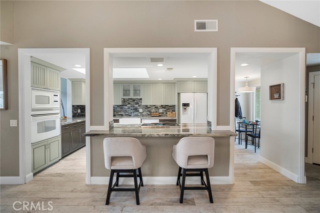 24532 Moonfire Drive, Dana Point CA: https://media.crmls.org/medias/85da3607-0a62-4cb4-bcd7-2c5c1961a0b8.jpg