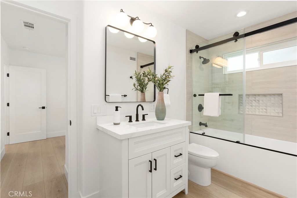 MLS #OC26159119 image #28