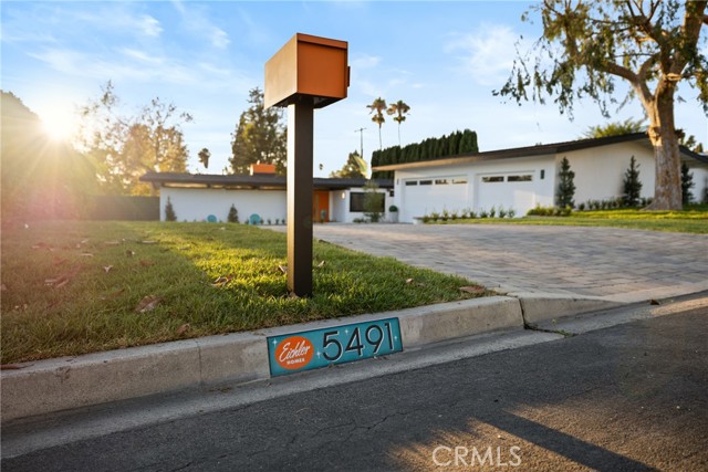 5491 Rockledge Drive, Buena Park CA: https://media.crmls.org/medias/85da7a1b-426c-4f9f-ba0b-c16c5c639e19.jpg