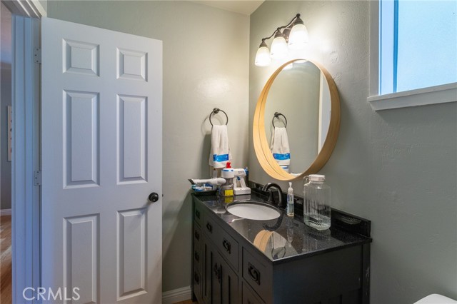 Detail Gallery Image 12 of 30 For 31045 Valley Oak Dr, Running Springs,  CA 92382 - 2 Beds | 2 Baths