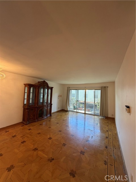 15344 Weddington photo 3