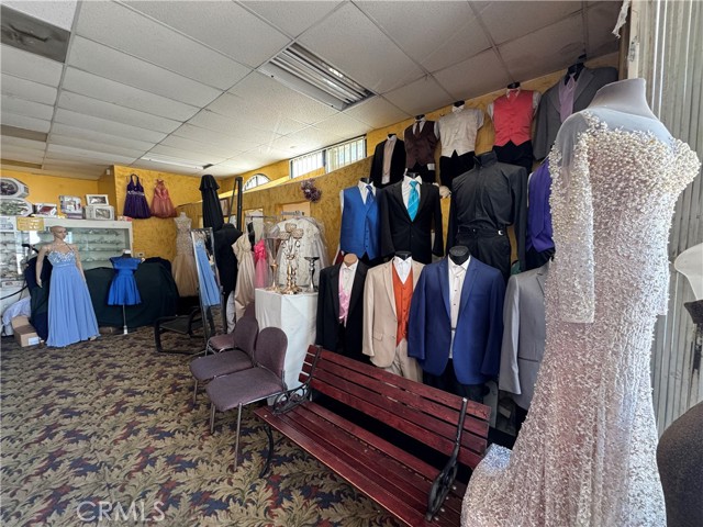 Image 29 of 31 For 413 Whittier Boulevard