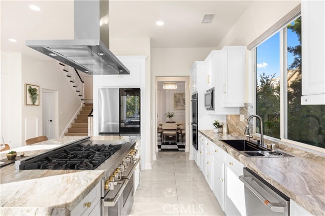 Image 17 of 71 For 23195 Stoneridge