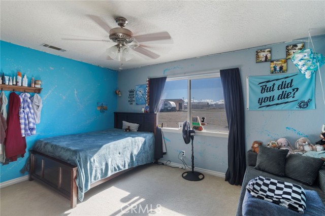 4265 Camellia, Phelan CA: https://media.crmls.org/medias/85dc85b2-2e2d-4298-a168-f09736896431.jpg