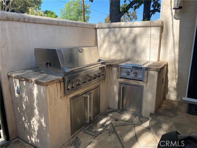 4125 Bakman Avenue, Studio City CA: https://media.crmls.org/medias/85dcc2e3-6b05-48a8-b0ea-43d0d95cf728.jpg