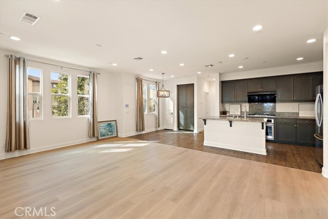 Detail Gallery Image 5 of 38 For 12247 Cielo Dr, Rancho Cucamonga,  CA 91739 - 3 Beds | 3 Baths