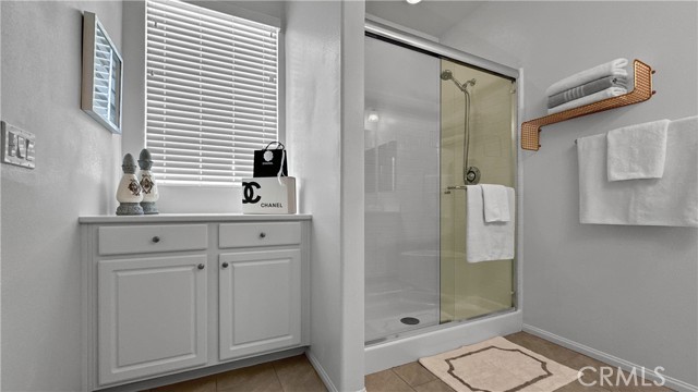 422 W Route 66, Glendora CA: https://media.crmls.org/medias/85dd01b9-86da-446d-ad06-40ee9d077050.jpg