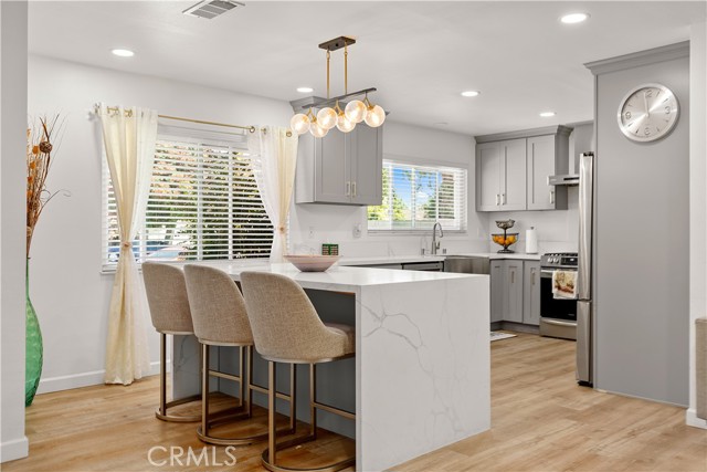 Detail Gallery Image 6 of 28 For 6002 Calvin Cir, Huntington Beach,  CA 92647 - 3 Beds | 2 Baths