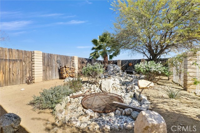 Detail Gallery Image 23 of 35 For 6929 La Habra, Yucca Valley,  CA 92284 - 2 Beds | 2 Baths