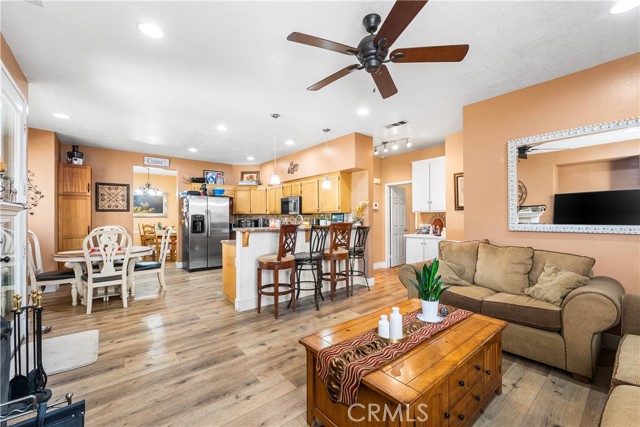 Detail Gallery Image 20 of 50 For 5522 Lighthouse Ln, Palmdale,  CA 93552 - 6 Beds | 3 Baths