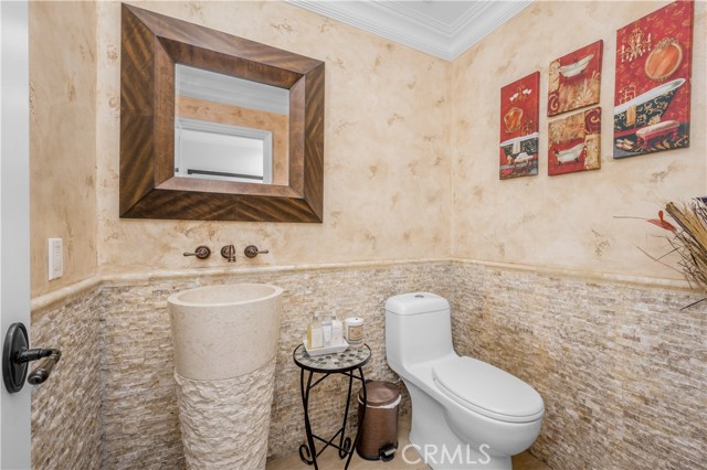 Detail Gallery Image 8 of 22 For 3677 Eddingham Ave, Calabasas,  CA 91302 - 6 Beds | 6/1 Baths