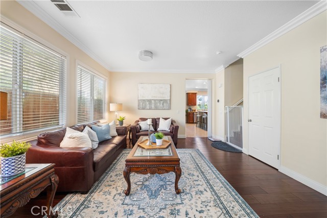 Detail Gallery Image 8 of 61 For 13 Frances Cir, Buena Park,  CA 90621 - 4 Beds | 3 Baths