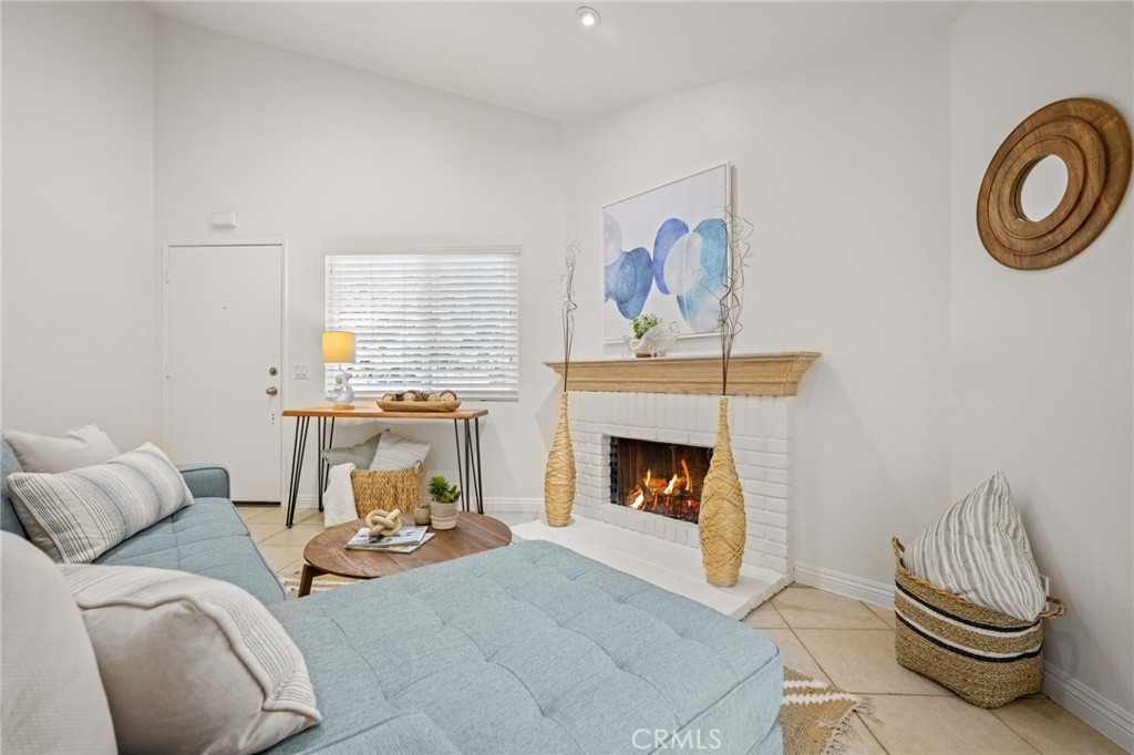 MLS #OC25262654 image #6