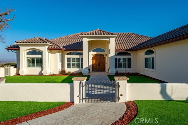 5495 Vista Serrano, Paso Robles CA: https://media.crmls.org/medias/85e06073-8411-406c-ab37-00e5927f3ea8.jpg