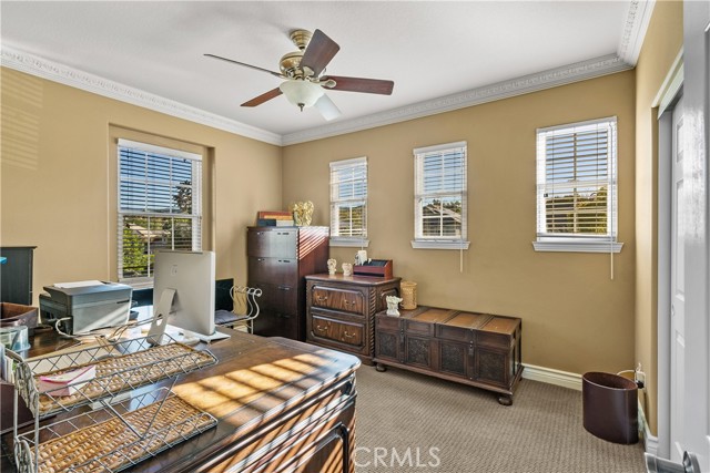 Detail Gallery Image 29 of 43 For 26832 Pine Hollow Ct, Valencia,  CA 91381 - 4 Beds | 4 Baths