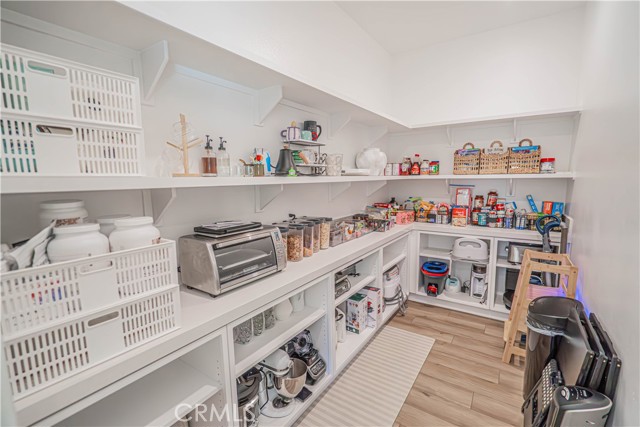 Detail Gallery Image 14 of 58 For 29768 Camino La Perdiz, Valencia,  CA 91354 - 5 Beds | 5 Baths