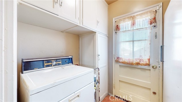 Detail Gallery Image 26 of 33 For 1934 W 108th St, Los Angeles,  CA 90047 - 4 Beds | 2 Baths