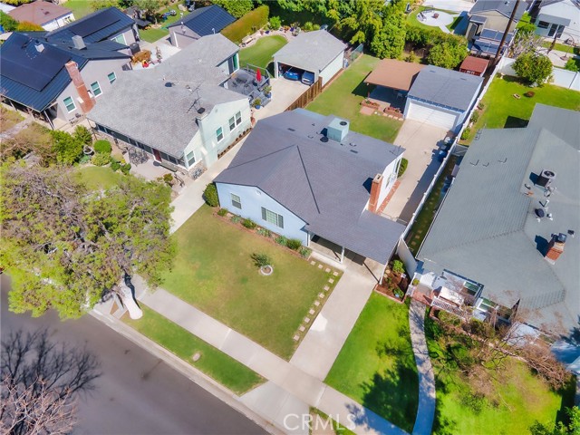 Detail Gallery Image 38 of 45 For 228 N Beachwood Dr, Burbank,  CA 91506 - 3 Beds | 1 Baths