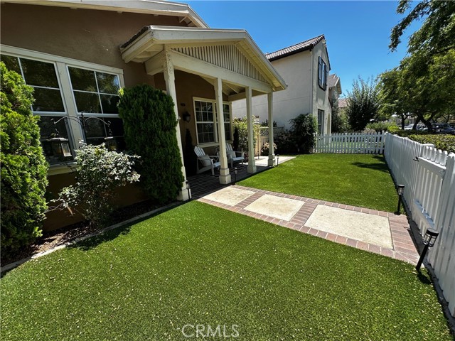 Detail Gallery Image 2 of 11 For 18 El Corazon, Rancho Santa Margarita,  CA 92688 - 3 Beds | 3 Baths