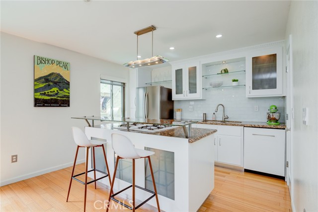 2617 Ruhland Avenue, Redondo Beach, California 90278, 2 Bedrooms Bedrooms, ,1 BathroomBathrooms,Residential,Sold,Ruhland,SB23059783