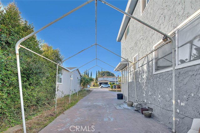 1516 121st Street, Los Angeles CA: https://media.crmls.org/medias/85e4bf5e-4839-4282-b035-a71701344651.jpg