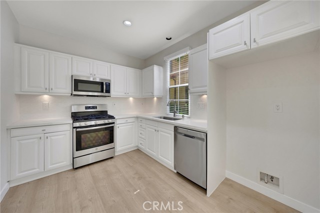 29 Windchime, Irvine CA: https://media.crmls.org/medias/85e520f8-3c25-4978-ae0d-825152e93d40.jpg