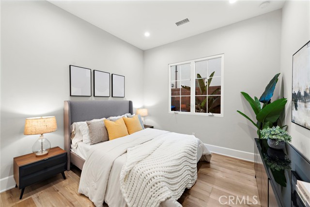 Detail Gallery Image 7 of 45 For 101 Artista, Irvine,  CA 92602 - 4 Beds | 4 Baths