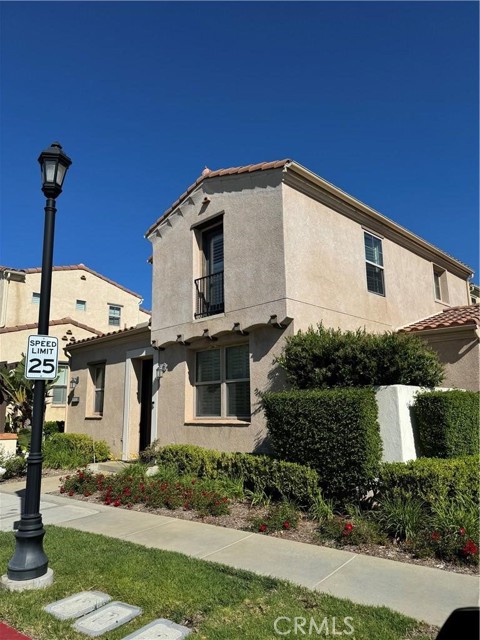 20323 Livorno, Porter Ranch CA: https://media.crmls.org/medias/85e58c33-25f0-4ecf-b0e1-9d0a8a77f814.jpg