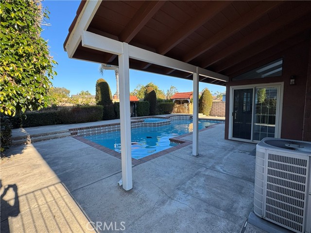 Detail Gallery Image 3 of 26 For 22911 Plainview, Lake Forest,  CA 92630 - 4 Beds | 2/1 Baths